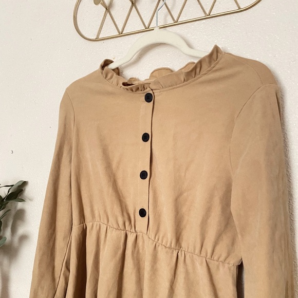 Dazy Dress - Picture 2 of 3